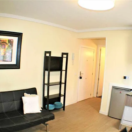 Apartamento Cercano A Madrid Rio Centrico. Nuevo-2